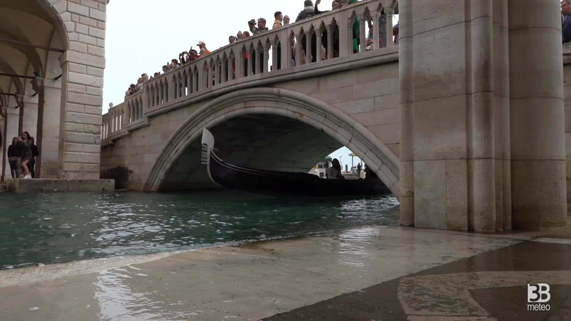 Acqua alta a Venezia: picco si attesta sugli 85 cm