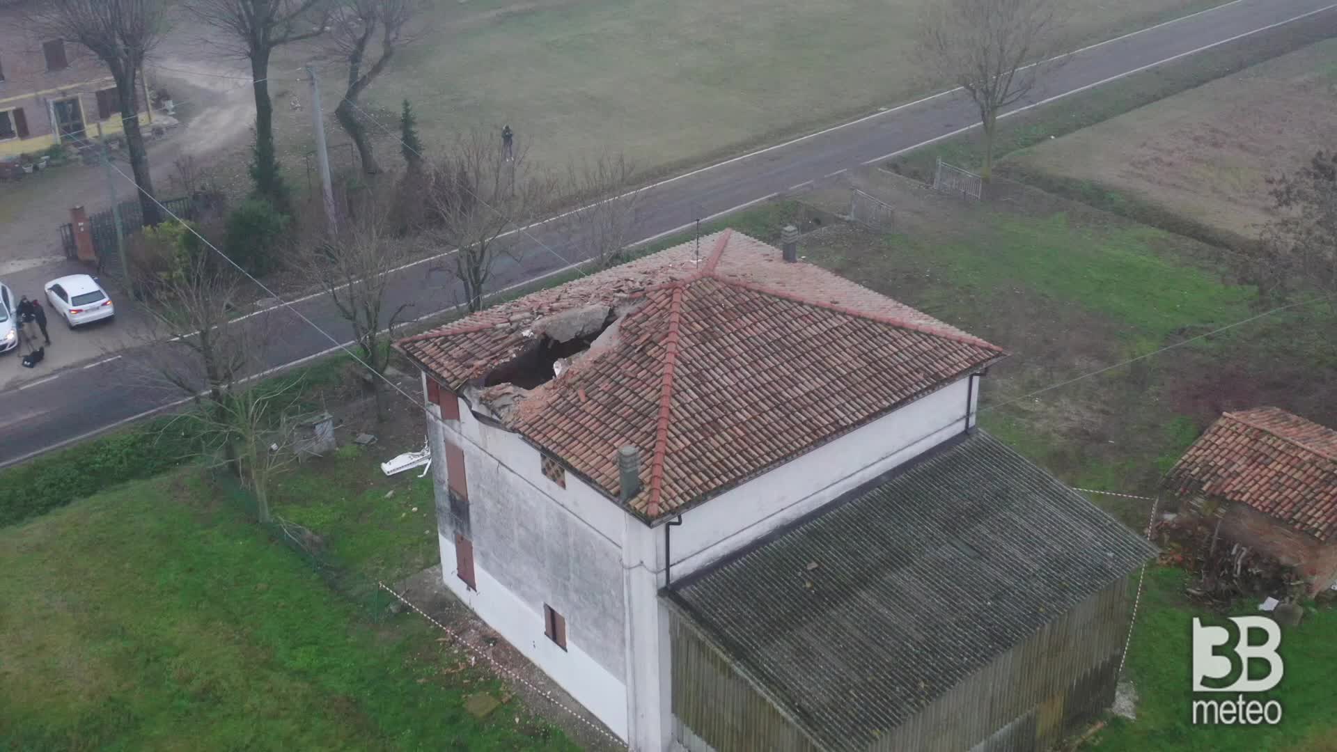 Modena, schianto ultraleggero: le immagini dal drone