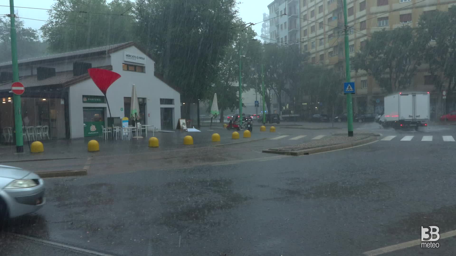 Maltempo a Milano: forte temporale sulla città: 