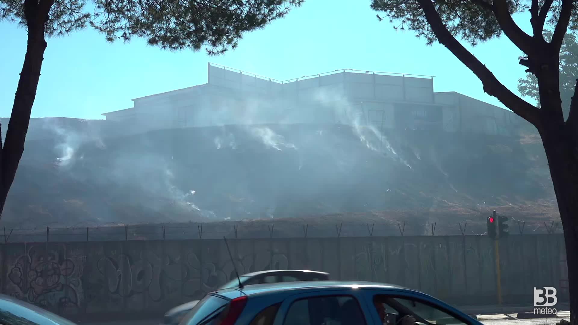 Incendio agli studi di Cinecitt?: distrutta scenografia